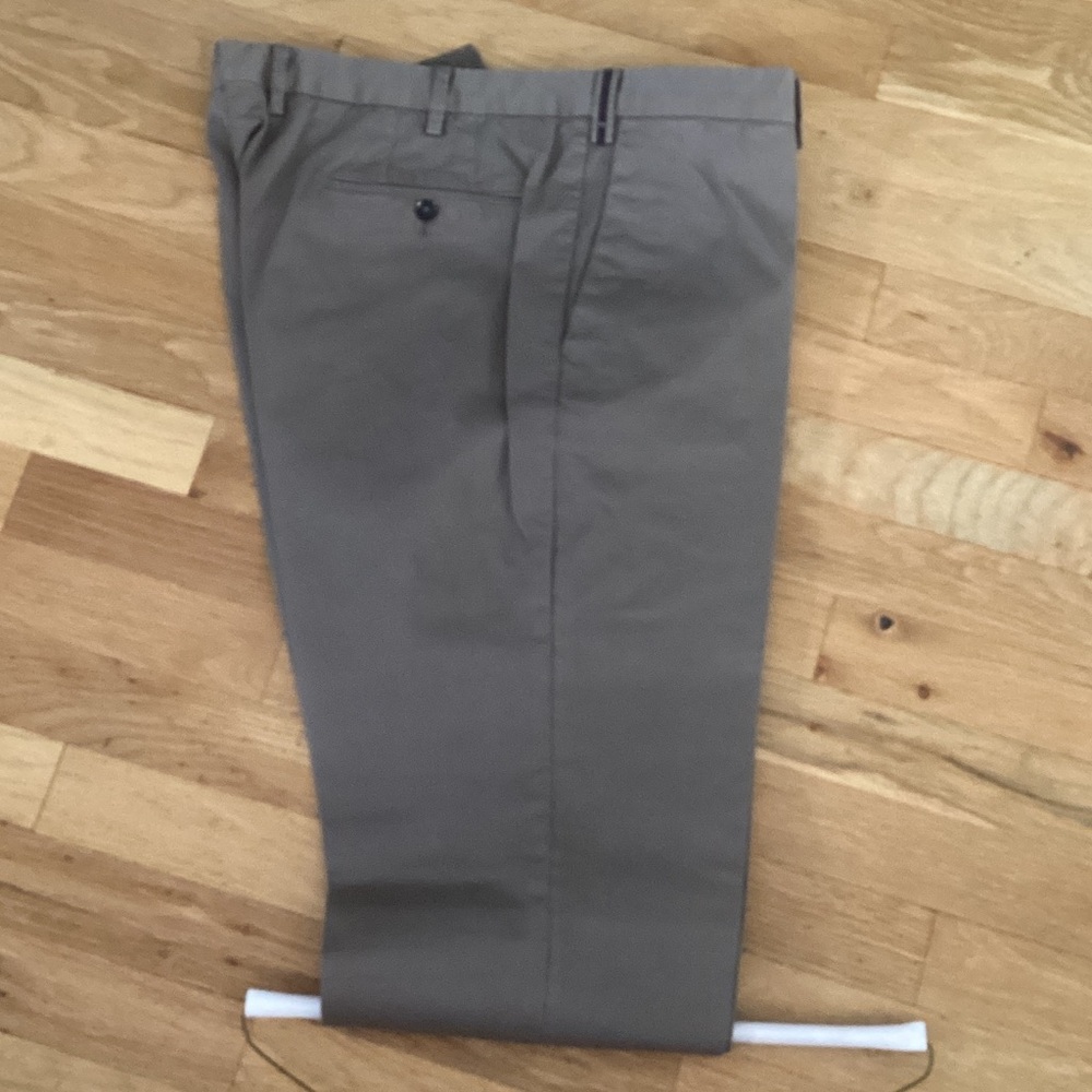 Pt01 Men's Khaki Chino Trousers in Taupe Brown.  Size 38